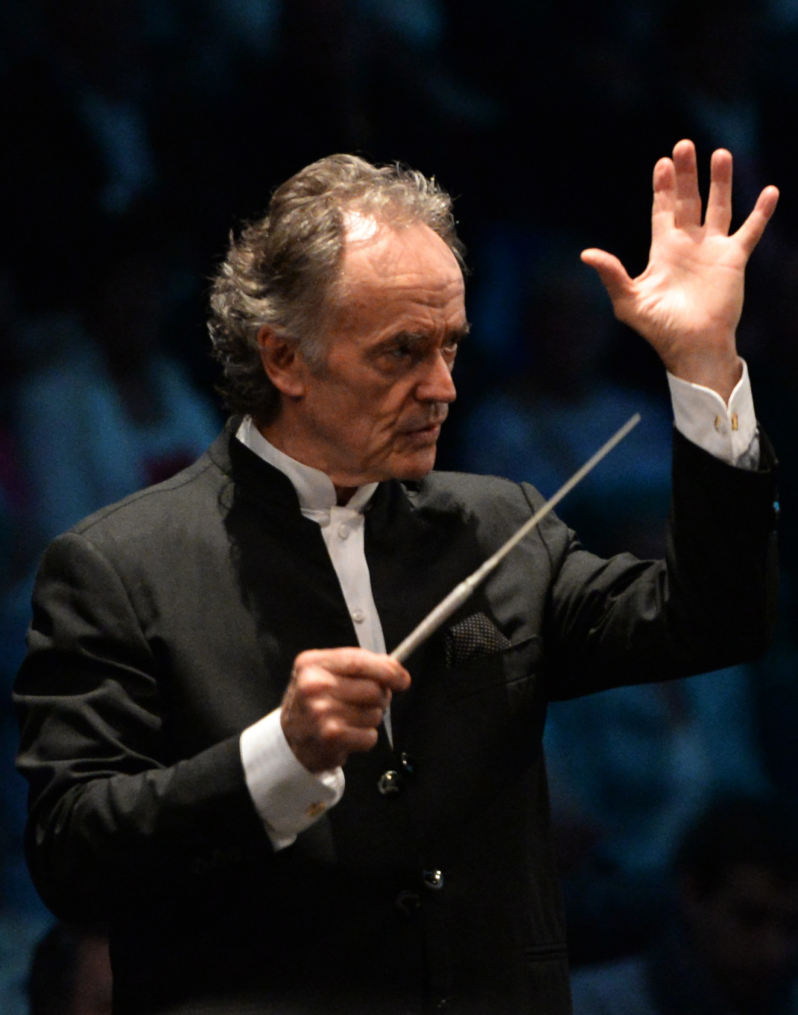 Casadesus Conducts Sacre du Printemps and Brahms